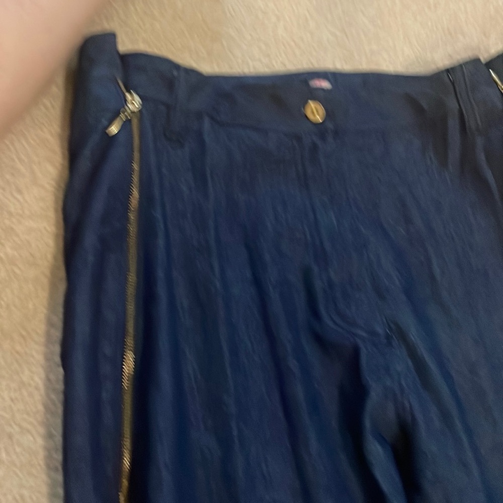 Diva Blue size 20